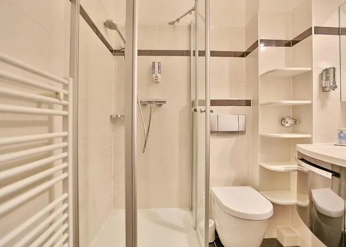 Am Rosenhain 12 Am Rosenhain 12 1 Apartamento *